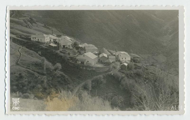 [Vista del pueblo] Braña (Leitariegos)